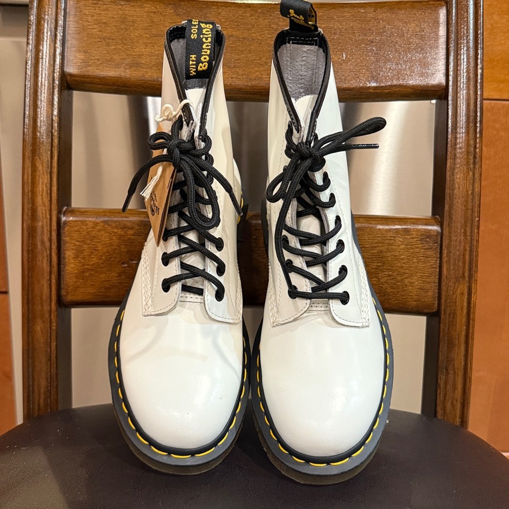 Dr. Martens New 1460 White Leather Boots Women’s Size 6 Men’s Size 5